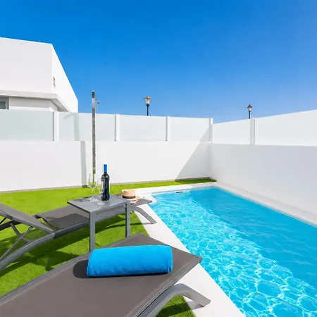 Janubio Villa
